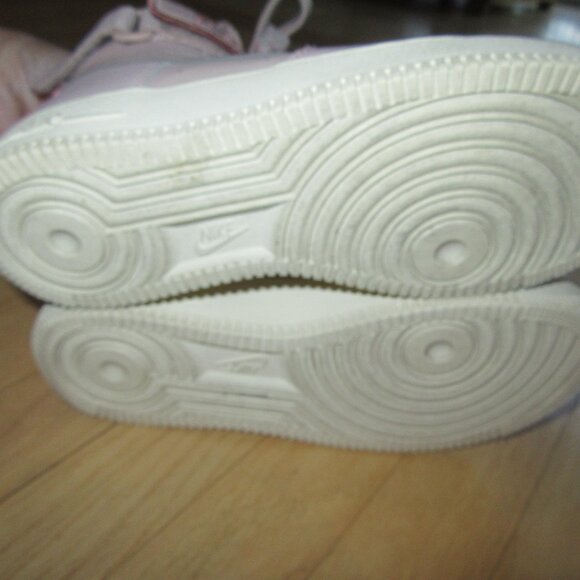 WOMEN'S NIKE AIR FORCE 1/AF1/AJ7311/SIZE 7/PINK/LACE UP! - Picture 7 of 10